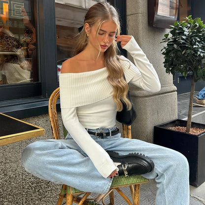 JULIA™ | Elegante Off-Shoulder Ribbed Crop Top