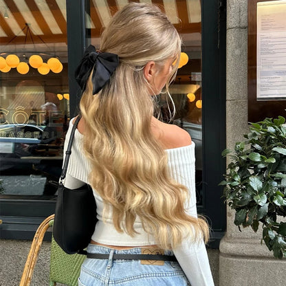 JULIA™ | Elegante Off-Shoulder Ribbed Crop Top